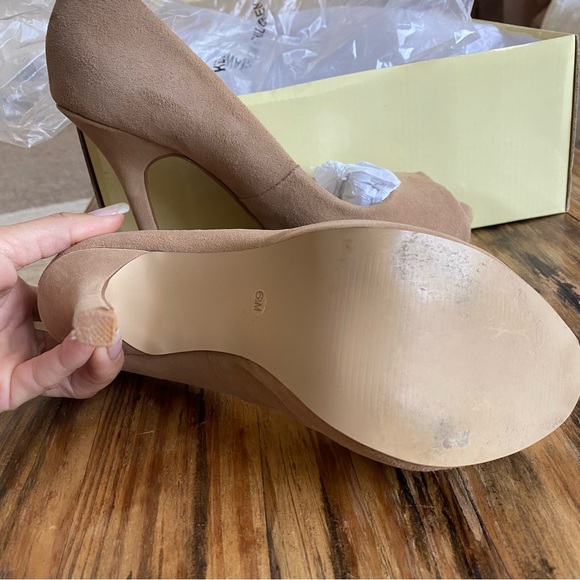 Cathy Jean Brazil suede platform heels - Picture 2 of 4